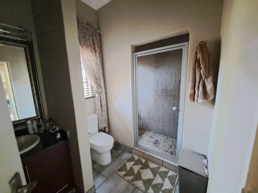 5 Bedroom Property for Sale in Waterkloof North West